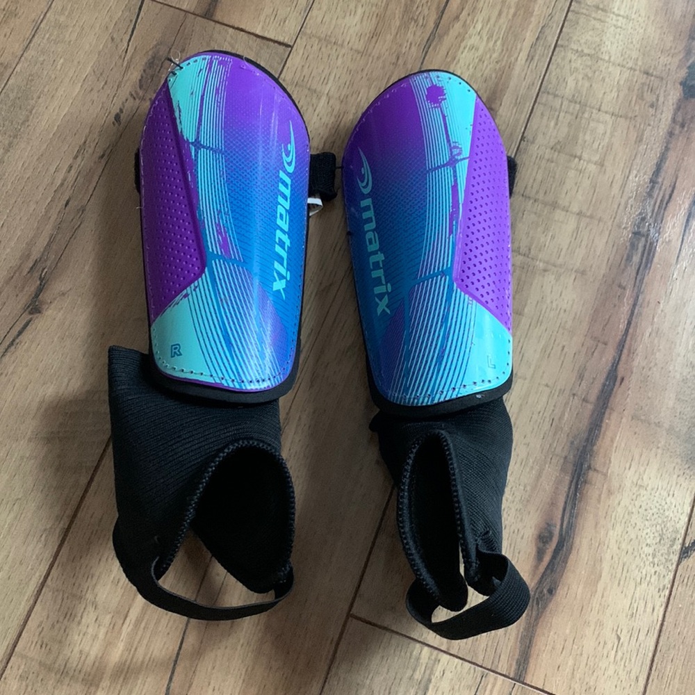 Kids shin guards soccer small